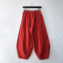 Load image into Gallery viewer, Pacific Cotton | Cotton Oliver Pant in Uni
