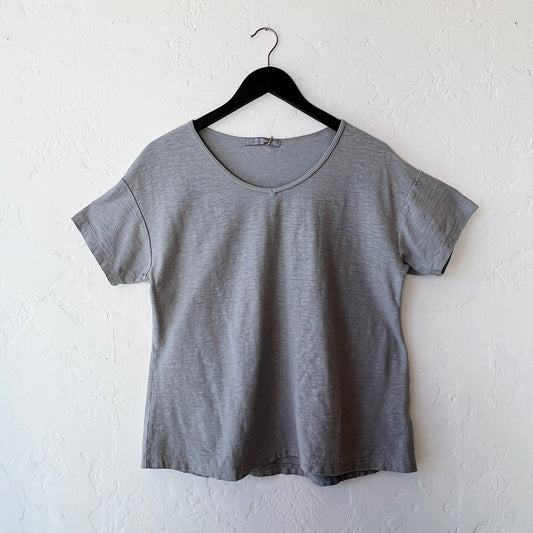 V-Neck Tee in Overcast