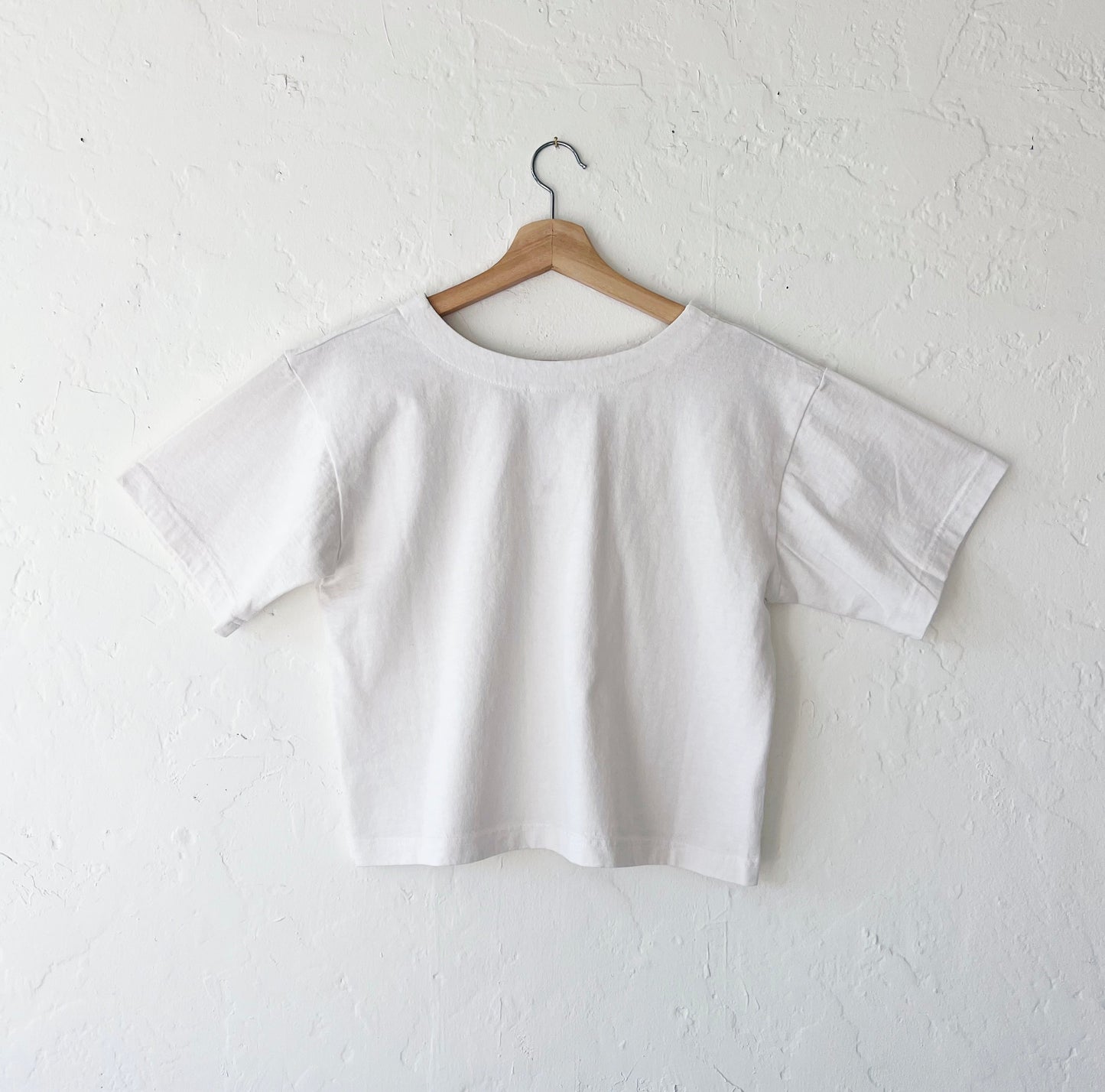 Pacific Cotton | Crop V-Neck in Cream