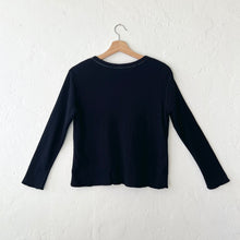Load image into Gallery viewer, North Star Base | Crop Double Cotton Tee in Black
