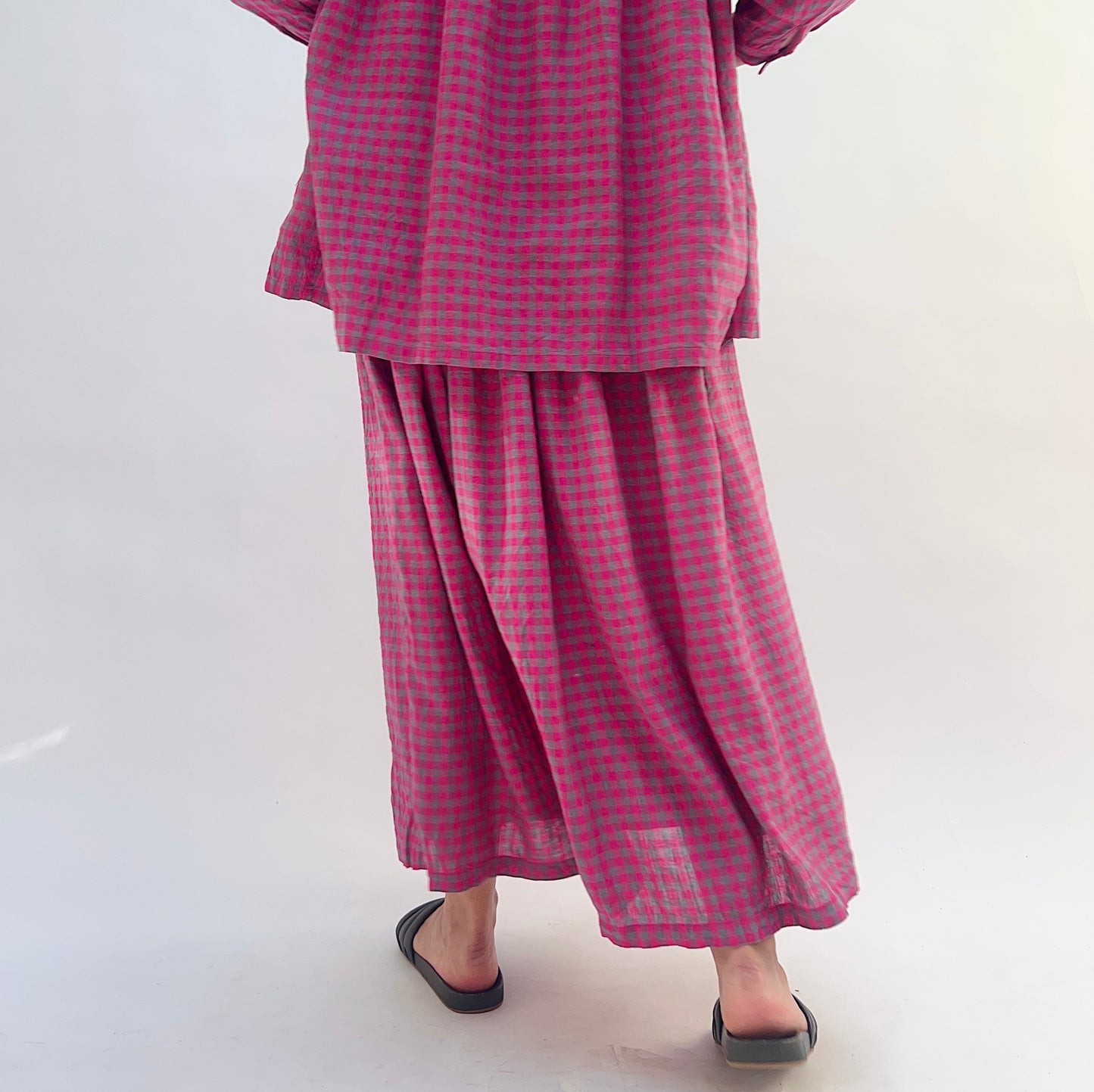Woven Gingham Check Skirt in Bright Pink