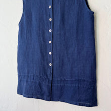 Load image into Gallery viewer, Bryn Walker | Linen Pintuck Vest in Starlight
