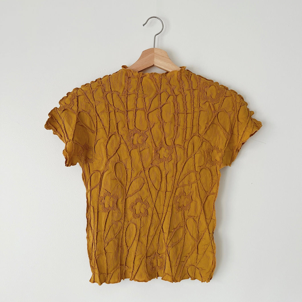 Vanite Couture | Short Sleeve Crinkle Top in Mustard