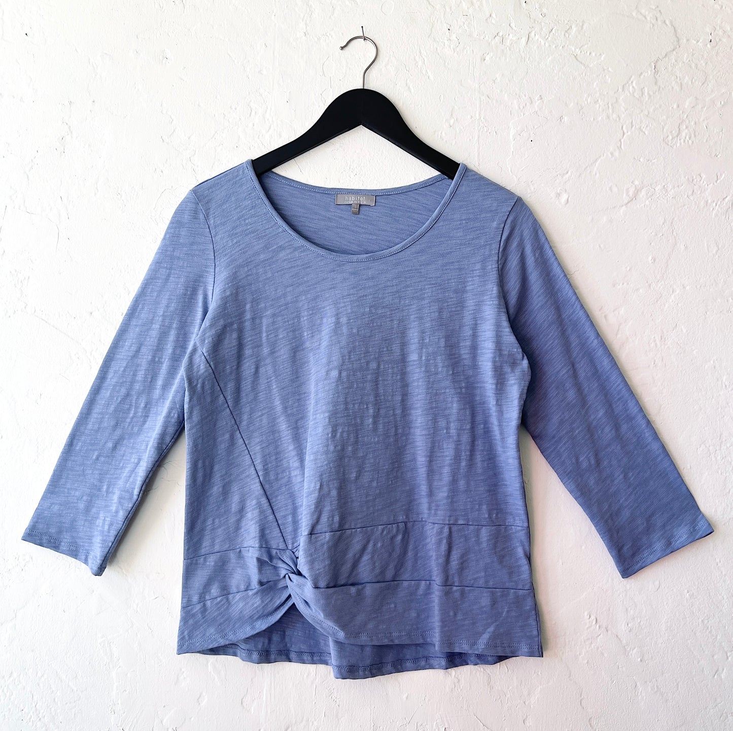 Cotton Pebble Side Twist Tee in Rain