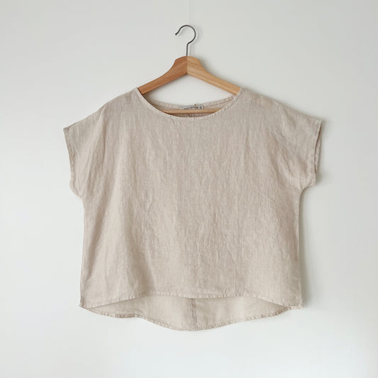 High Low Linen Tee in Jicama