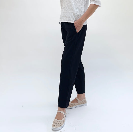 Core Travel Straight Pant in Black