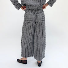 Load image into Gallery viewer, Olivia by Habitat | Striped Linen Workhorse Pant
