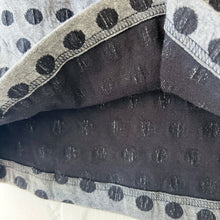 Load image into Gallery viewer, Komil | Como Spot Pullover in Charcoal
