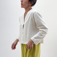 Load image into Gallery viewer, Pacific Cotton | Button Front Crop Cardigan in Cream

