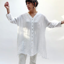 Load image into Gallery viewer, Cut Loose | Parachute Button Down Tunic in White
