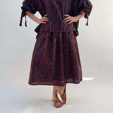 Load image into Gallery viewer, Thuli | Aurora Skirt in Red &amp; Blue Floral

