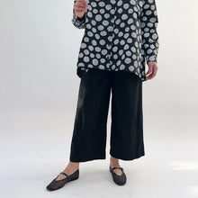 Load image into Gallery viewer, Baci | Cotton Dart Hem Trousers in Black

