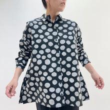 Load image into Gallery viewer, Baci | Soda Print Long Sleeve Shirt in Polka Dots
