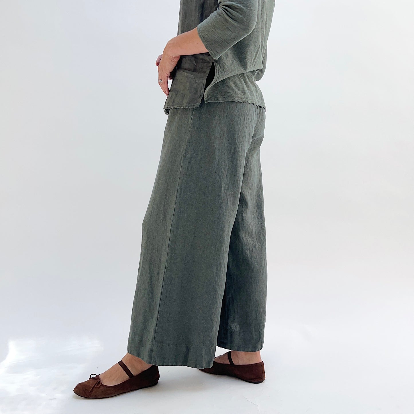 Cut Loose | Wide Leg Linen Cropped Pant in Clay