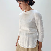 Load image into Gallery viewer, Cut Loose | 3/4 Sleeve Linen Combo Top in White
