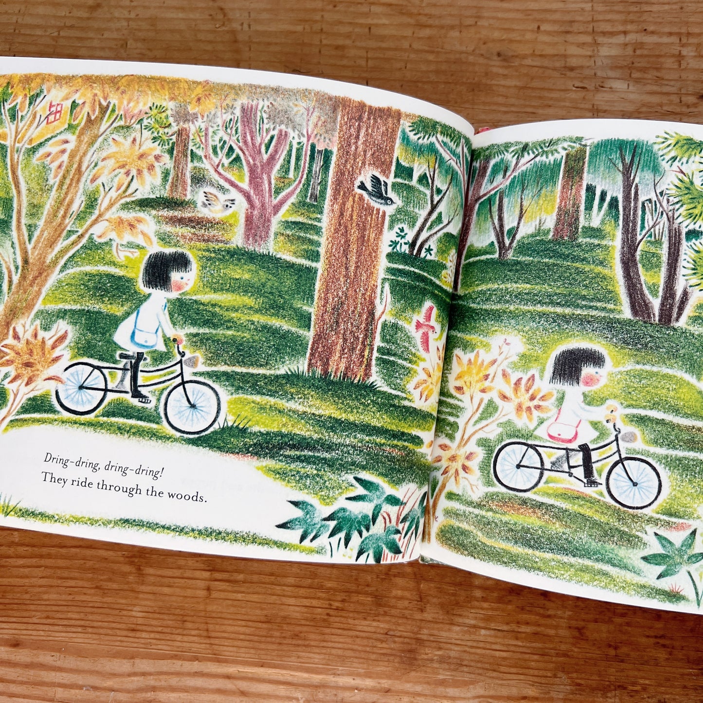 Chirri & Chirra: On the Town