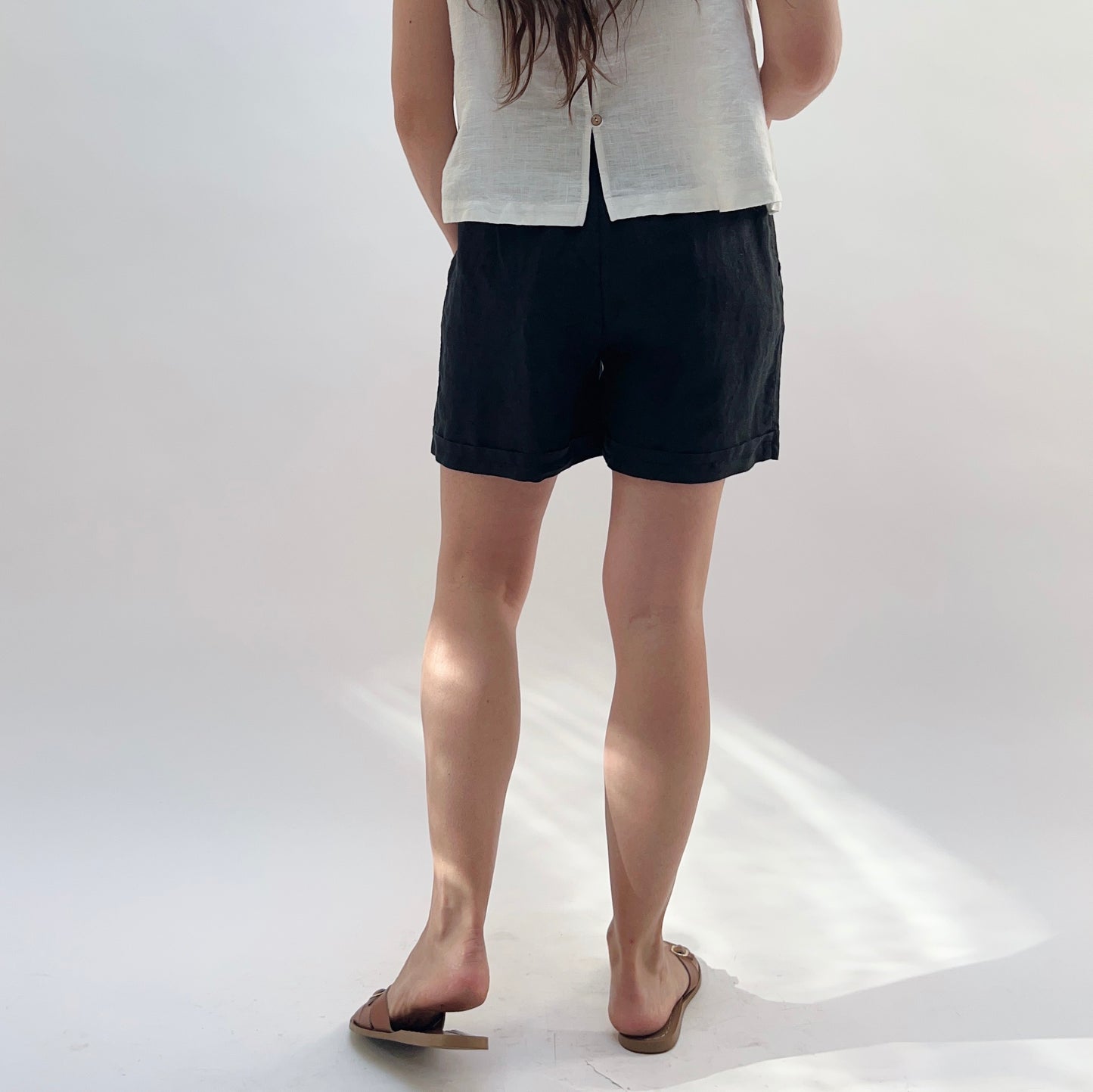 Yuvita | Easy Shorts in Black