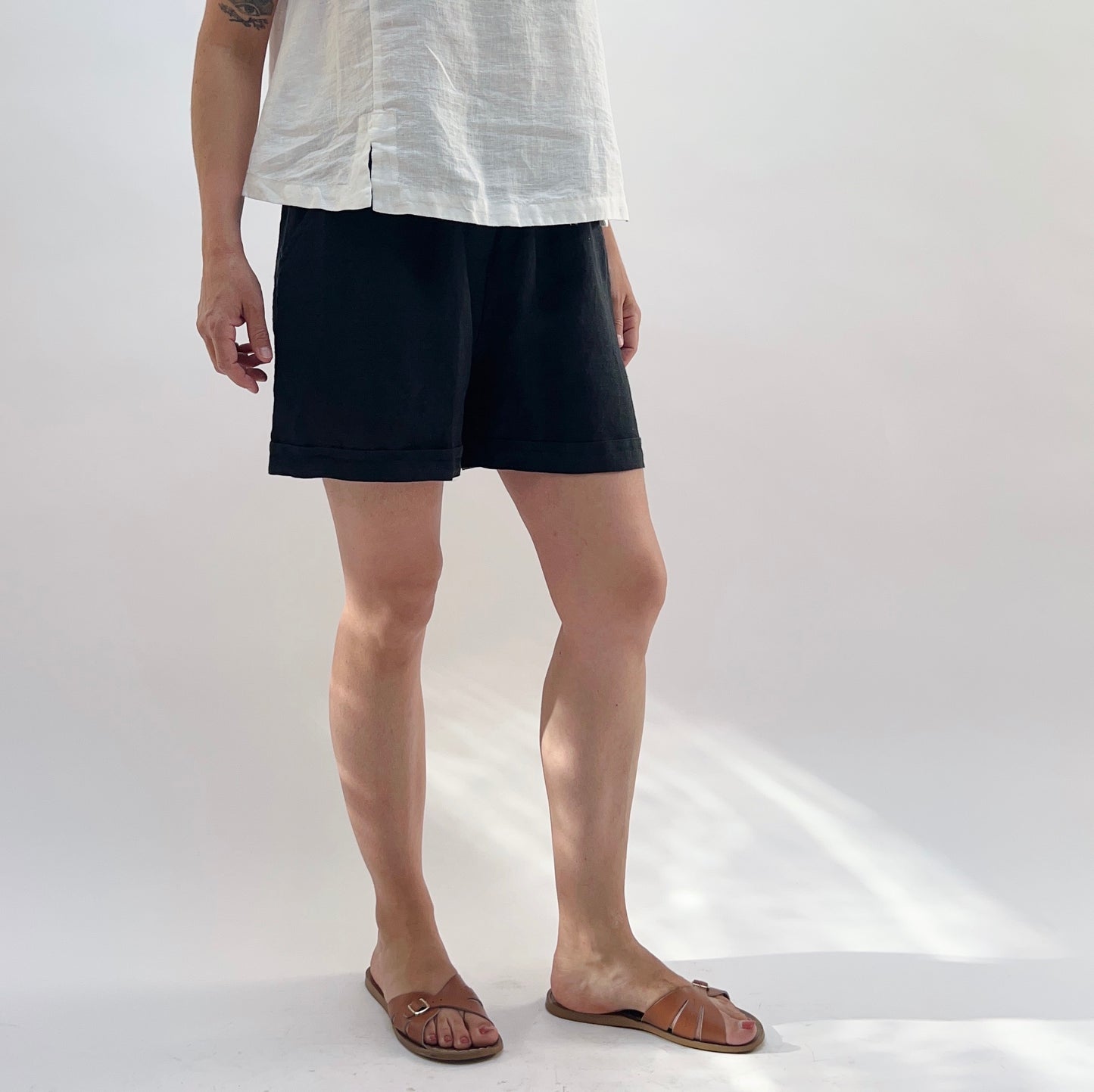 Yuvita | Easy Shorts in Black