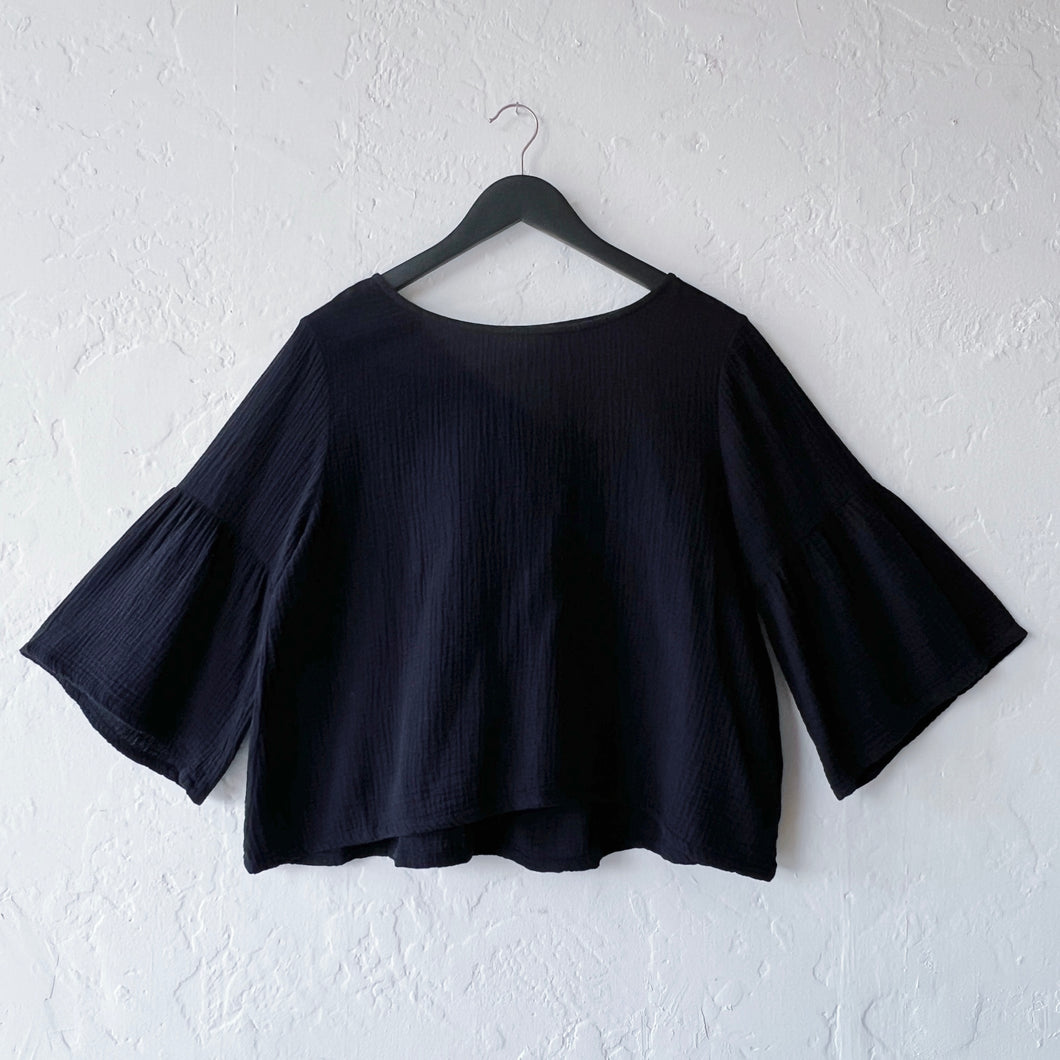 Bryn Walker | Cotton Gauze Frida Top in Black