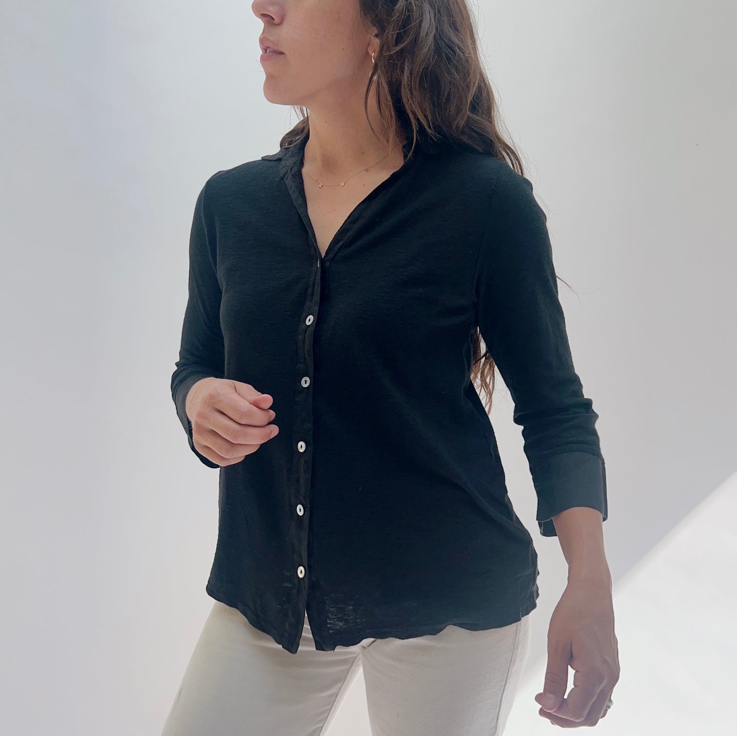 Cut Loose | V-Neck Button Down in Black Linen Combo