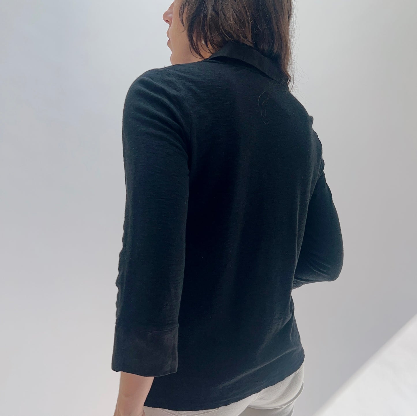 Cut Loose | V-Neck Button Down in Black Linen Combo