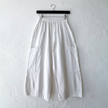 Load image into Gallery viewer, Pacific Cotton | Cotton Pasha Pant in Cream
