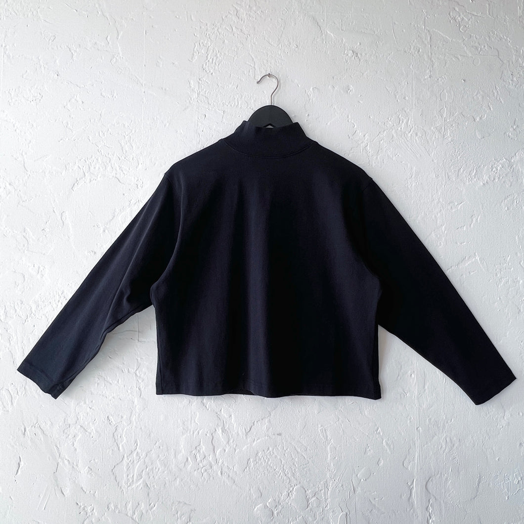 Pacific Cotton | Crop Mock Shirt in Black