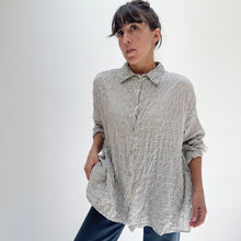 Load image into Gallery viewer, Cut Loose | Grid Swing Blouse in Laundered
