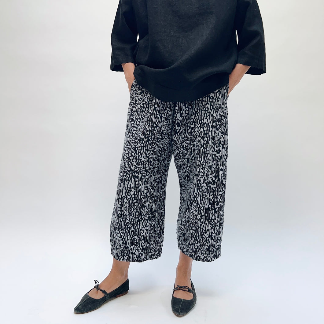 Bryn Walker | Heavy Linen Cas Pant in Flurry Print