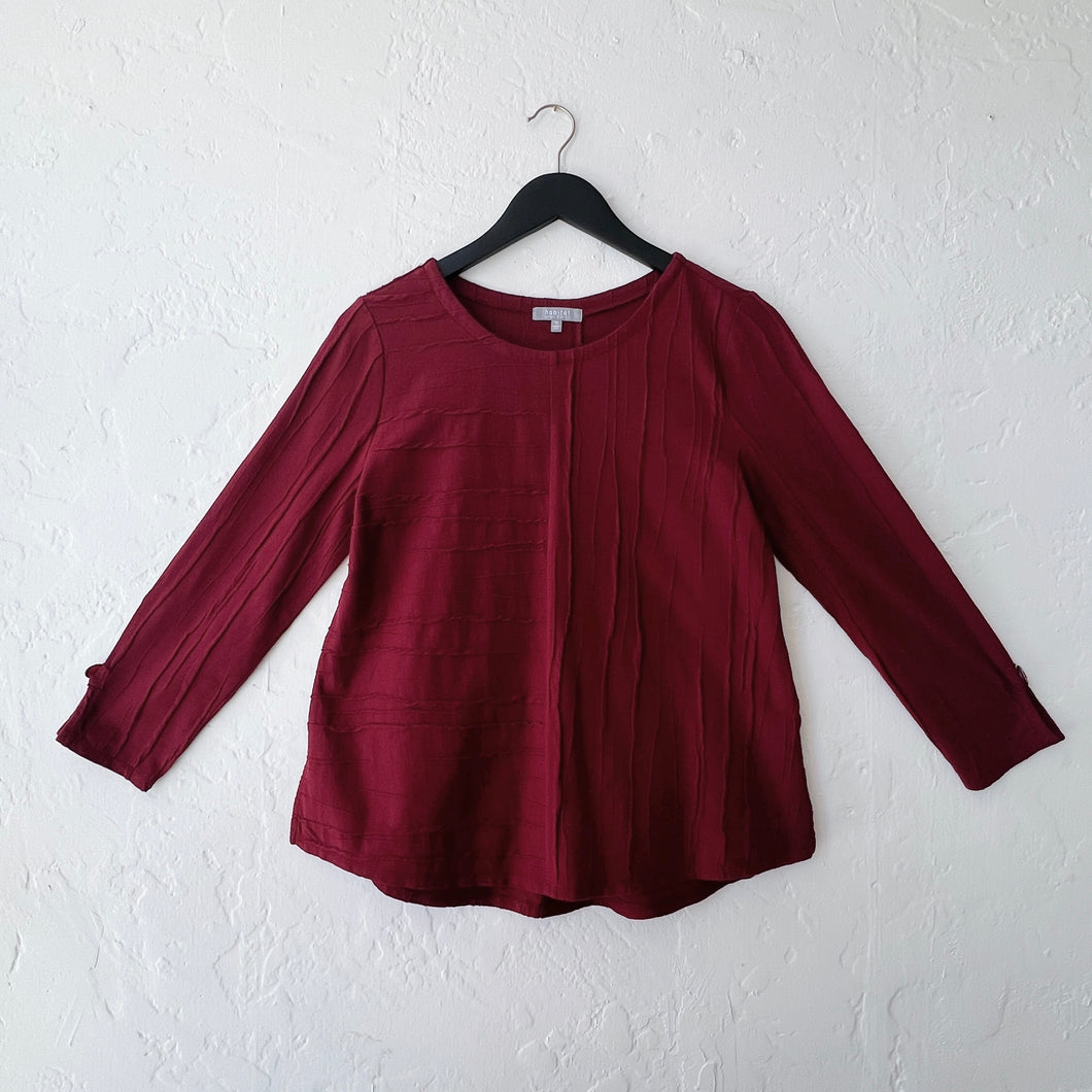 Habitat | Steady Stream Button Back in Wine