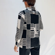 Load image into Gallery viewer, Habitat | Square One Pullover in Dove

