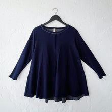 Load image into Gallery viewer, North Star Base | Double Cotton High-Low Top in Indigo
