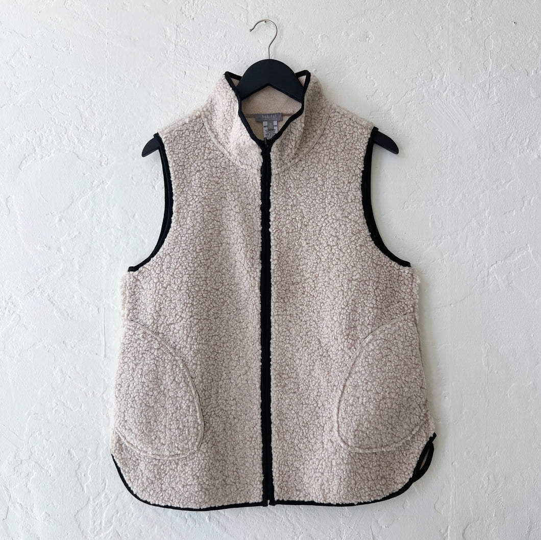 Habitat | Reversible Allie Sherpa Vest