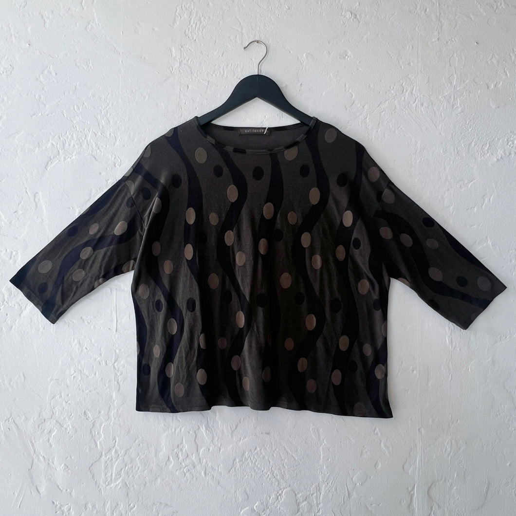 Cut Loose | Dot Jacquard Drop Shoulder Tee in Kelp
