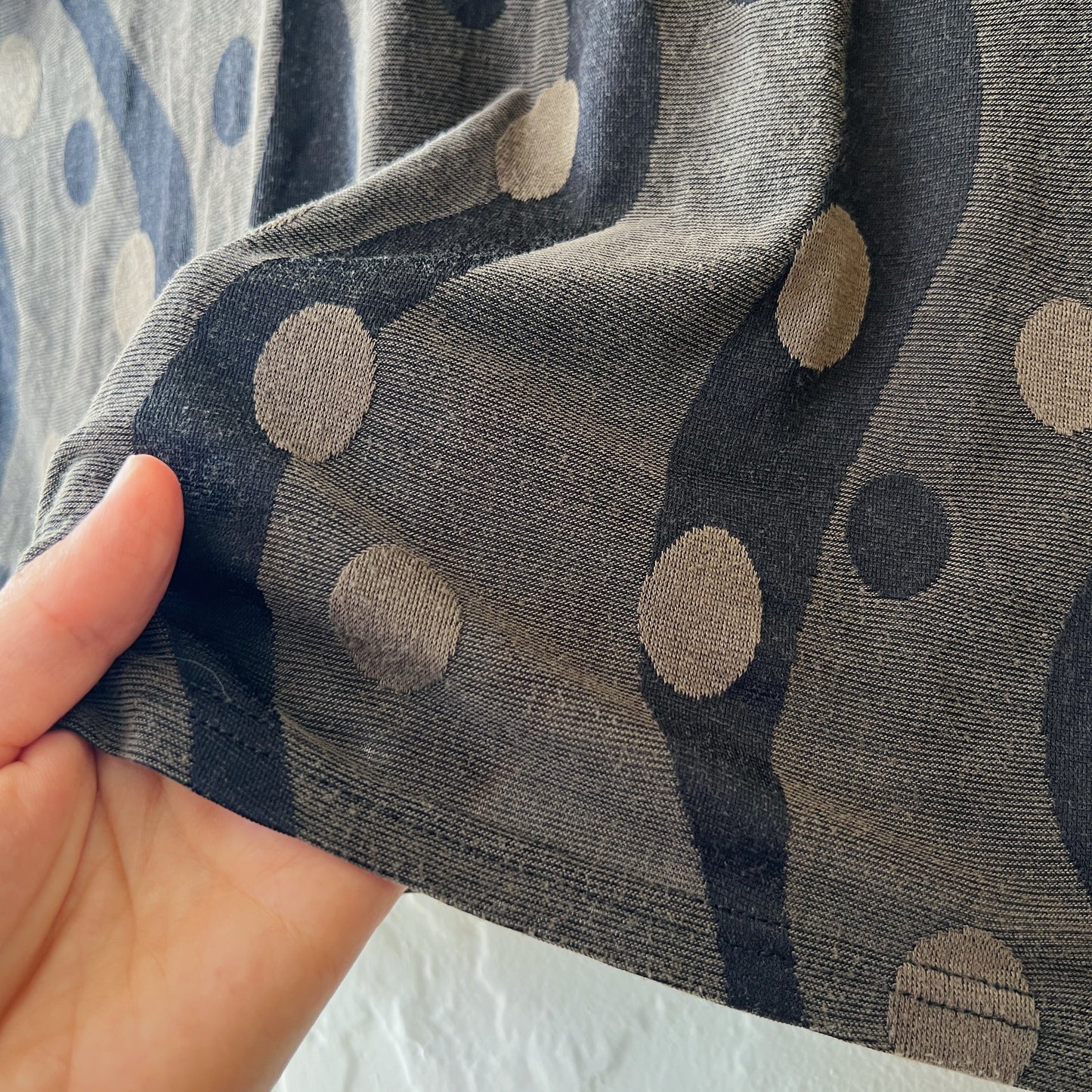 Cut Loose | Dot Jacquard Drop Shoulder Tee in Kelp