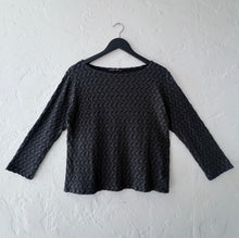 Load image into Gallery viewer, Cut Loose | Wavy Crochet Knit 3/4 Sleeve Boatneck Tee in Gull
