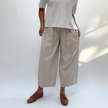 Load image into Gallery viewer, Eleven Stitch | One Pocket Pant in Cloud
