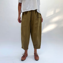 Load image into Gallery viewer, Eleven Stitch | Emily Pant in Moss

