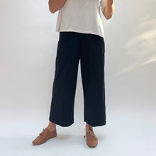 Load image into Gallery viewer, Eleven Stitch | Magda Pant in Black
