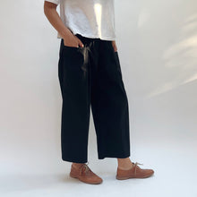 Load image into Gallery viewer, Eleven Stitch | Magda Pant in Black
