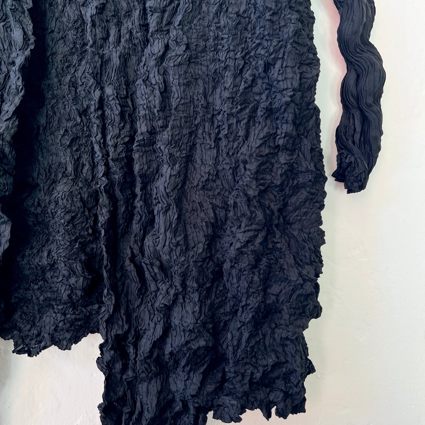 Vanite Couture | Crinkle One Button Cardigan in Black