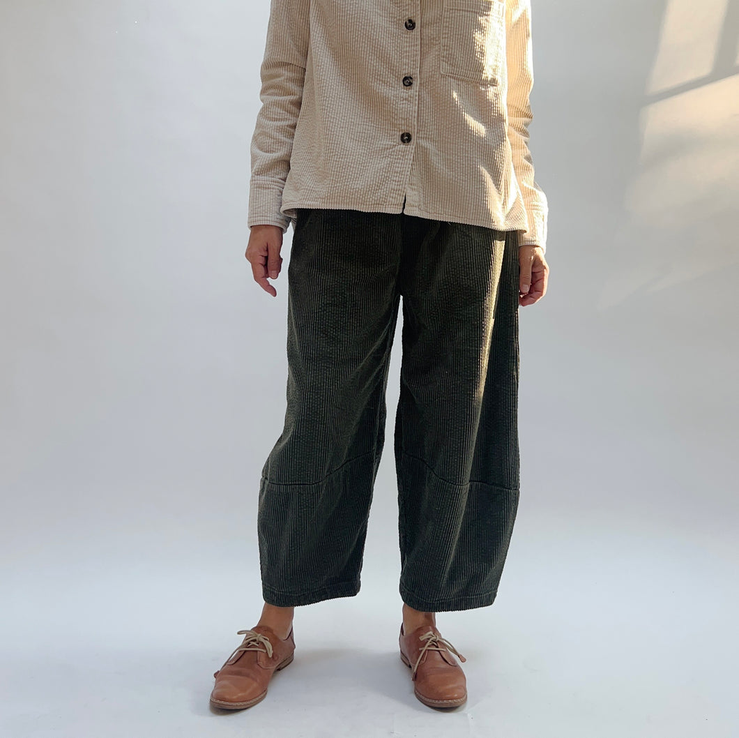 Cut Loose | Lux Corduroy Lantern Pant in Kelp