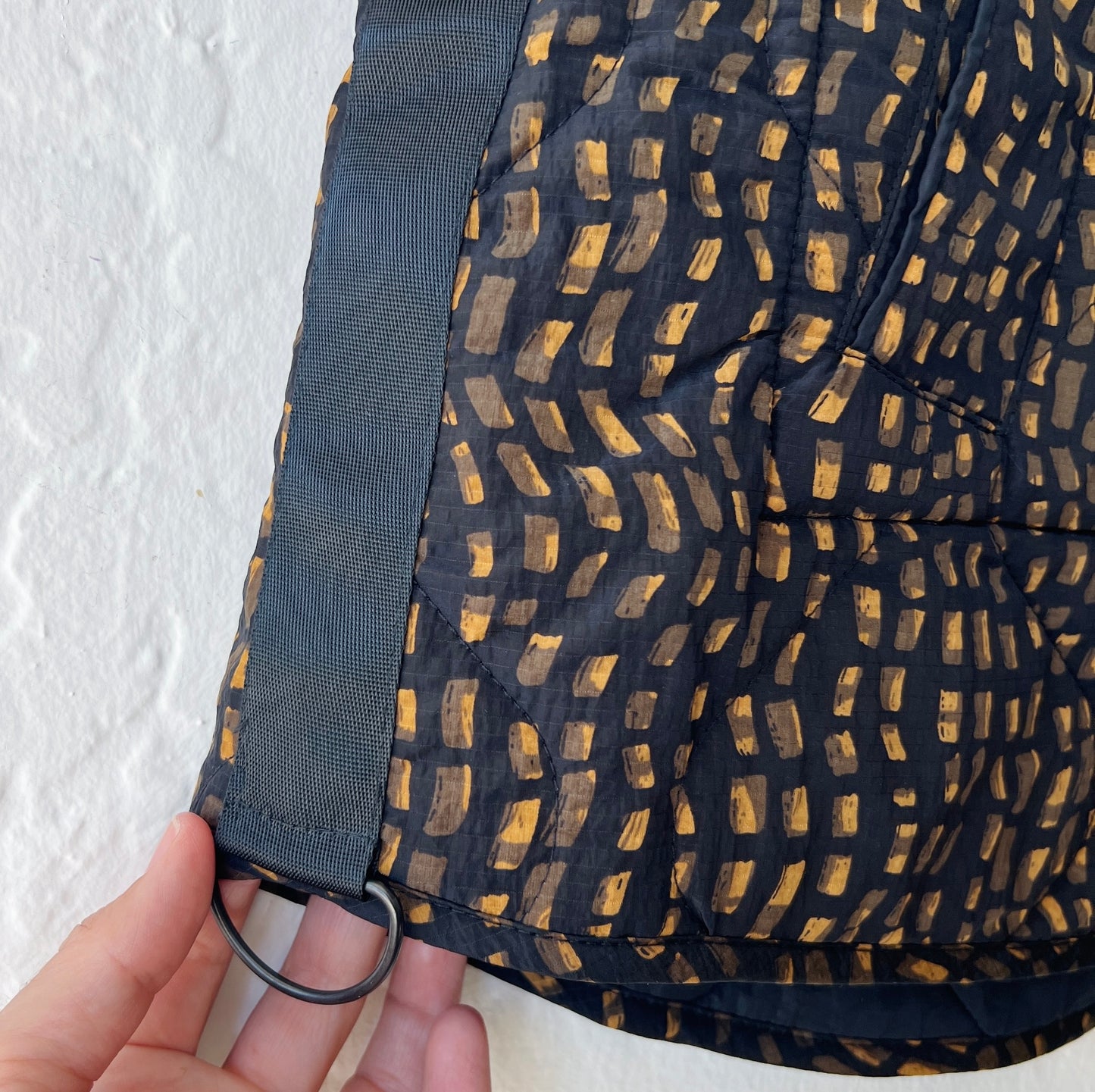 Habitat | Reversible Quilt Puffer Vest in Lichen