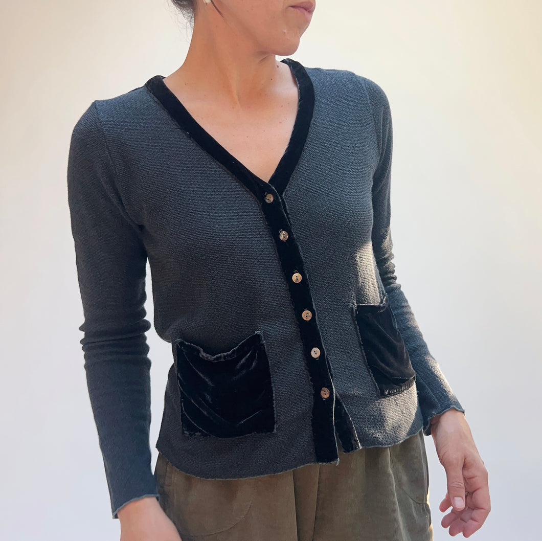 Cut Loose | Velvet and Marble Knit Cropped Pocket Cardigan in Gull