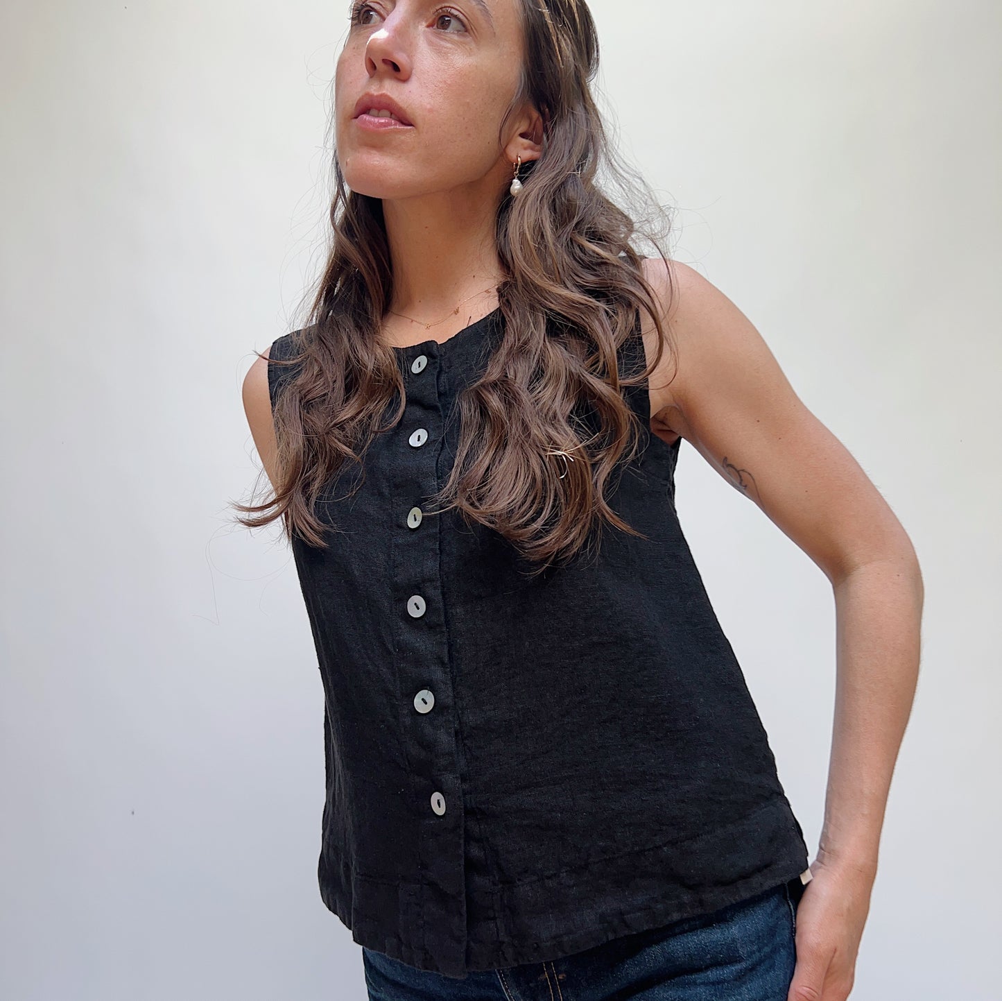 Linen Button Down Tank in Black