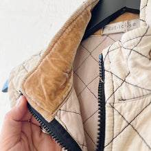 Load image into Gallery viewer, Cut Loose | Quilted Vest in Moonbeam

