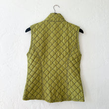 Load image into Gallery viewer, Cut Loose | Quilted Vest in Leaf
