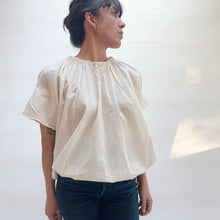 Load image into Gallery viewer, Uzi | Nina Top in Cream
