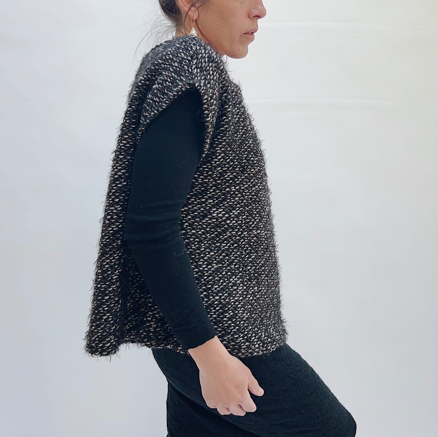 Bess Sweater Vest in Nero Knit