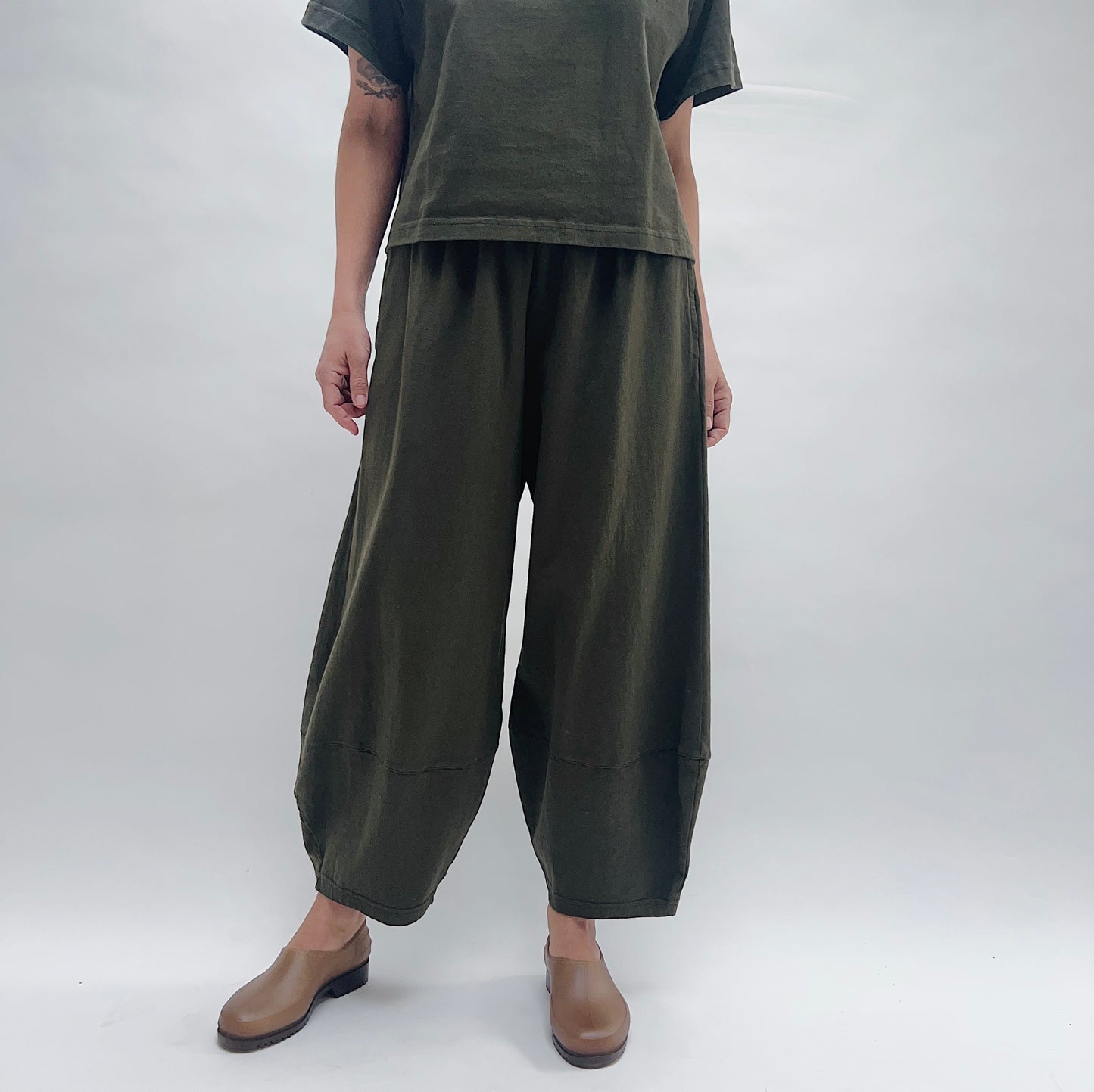 Pacific Cotton | Cotton Oliver Pant in Peppercorn